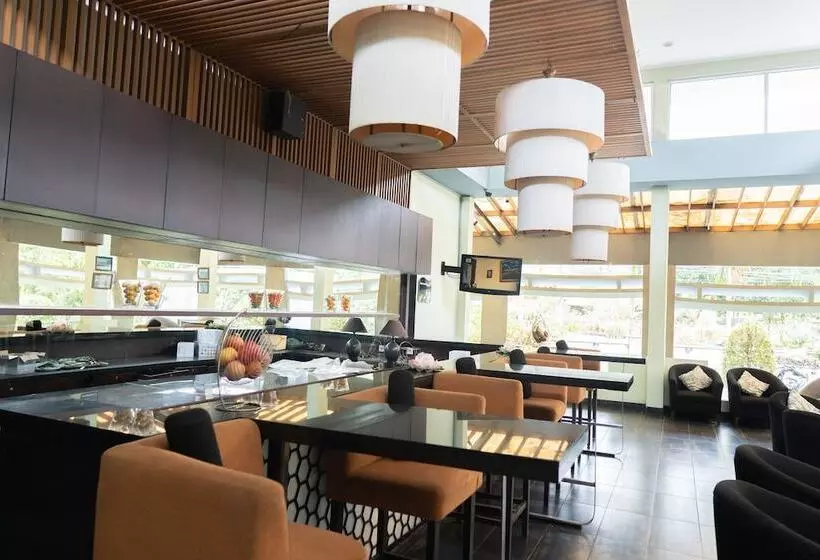 Hotel Green Valley Resort