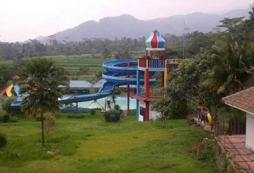 Hotel Green Valley Resort