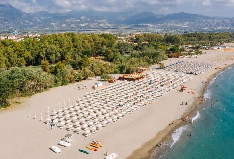 هتل Valtur Otium Resort