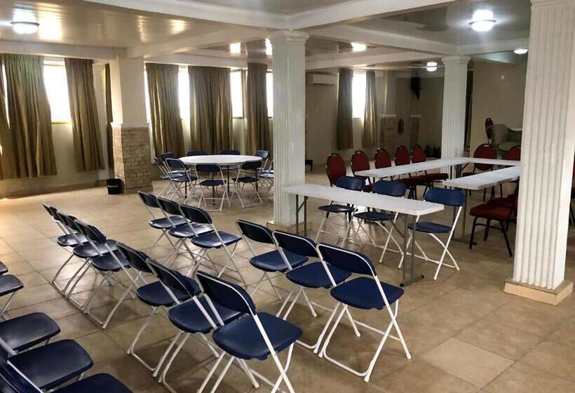 هتل Mallika Company, Sl