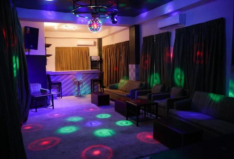 هتل Mallika Company, Sl