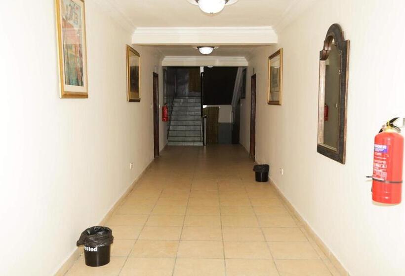 هتل Mallika Company, Sl