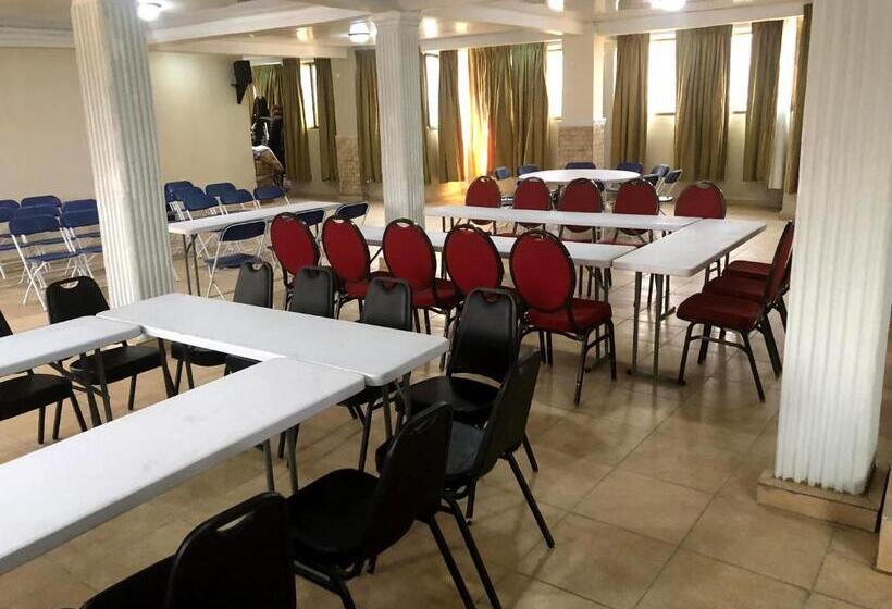 هتل Mallika Company, Sl