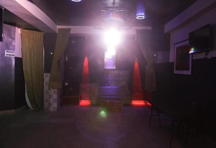 هتل Mallika Company, Sl