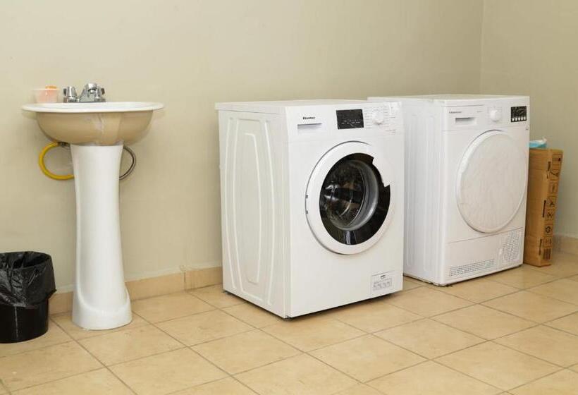 هتل Mallika Company, Sl