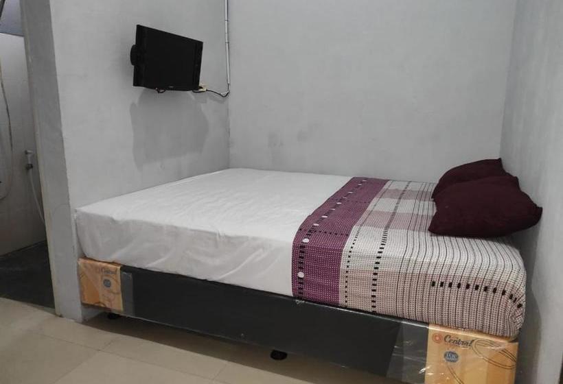 Hotell Oyo 2977 Tawakal Sleep