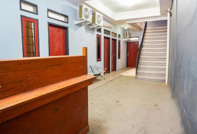 Hotell Oyo 2977 Tawakal Sleep