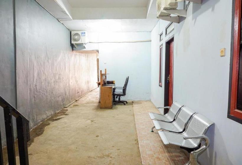 Hotell Oyo 2977 Tawakal Sleep