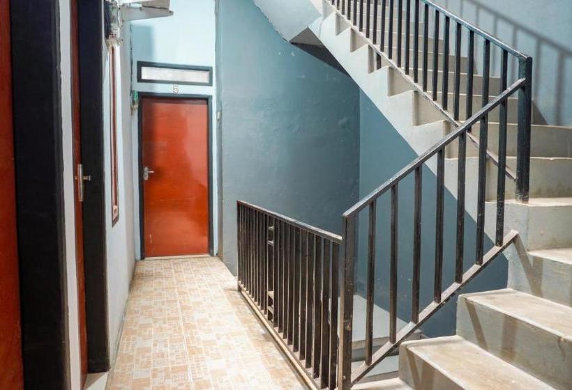 Hotell Oyo 2977 Tawakal Sleep