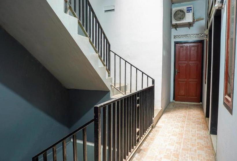 Hotell Oyo 2977 Tawakal Sleep