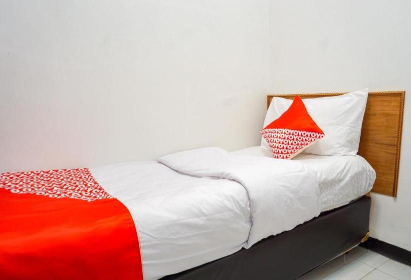 Hotell Oyo 2977 Tawakal Sleep