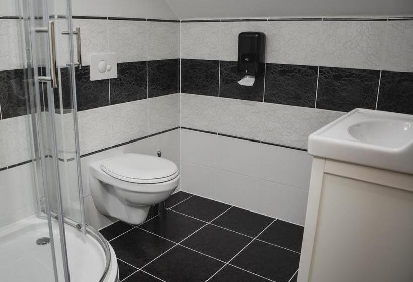 پانسیون Ta Fabrika Restavracija,pizzerija In Prenočišča