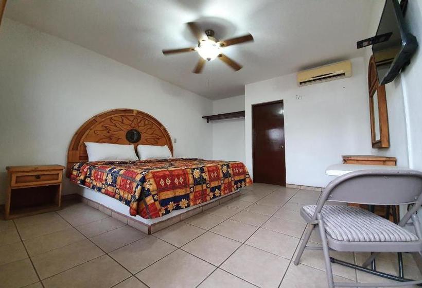 Hotel Capital O  J Y M