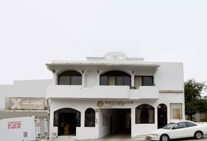 Hotelli Capital O  J Y M