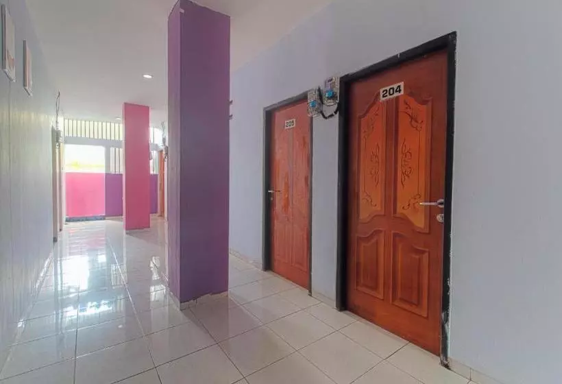 Hotelli Oyo 2970 Aman Guest House