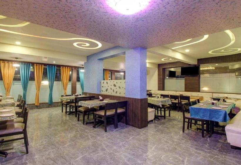 Hotel Treebo Tryst Crown Inn