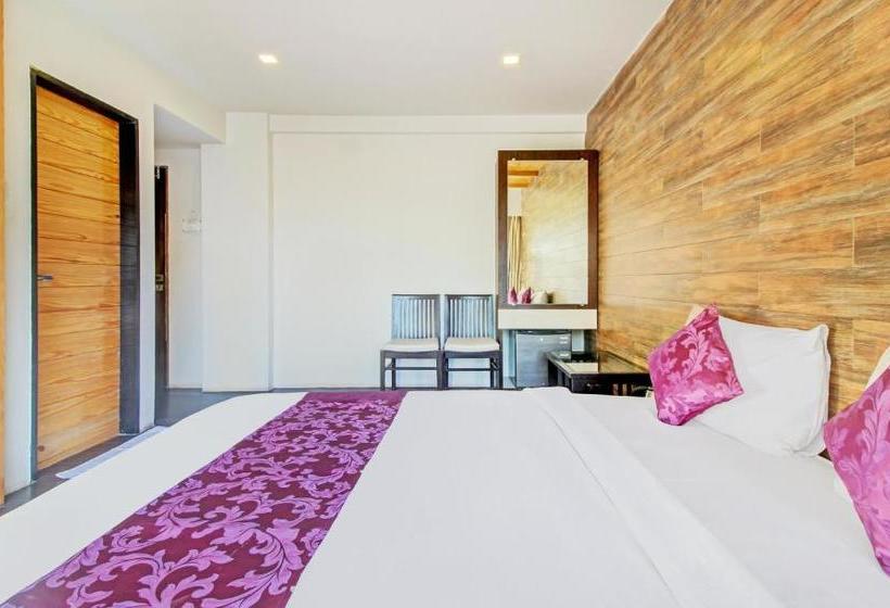 Hotel Treebo Tryst Crown Inn