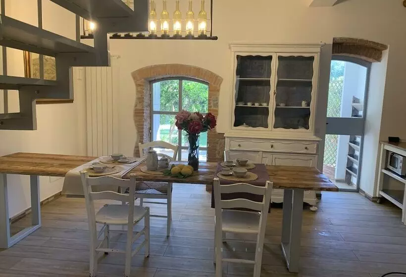 Aamiaismajoitus (B&B) Il Giardino Dei Limoni