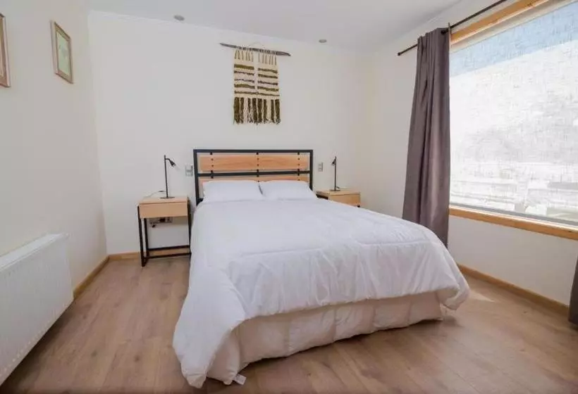 Hotelli Huellas Y Senderos