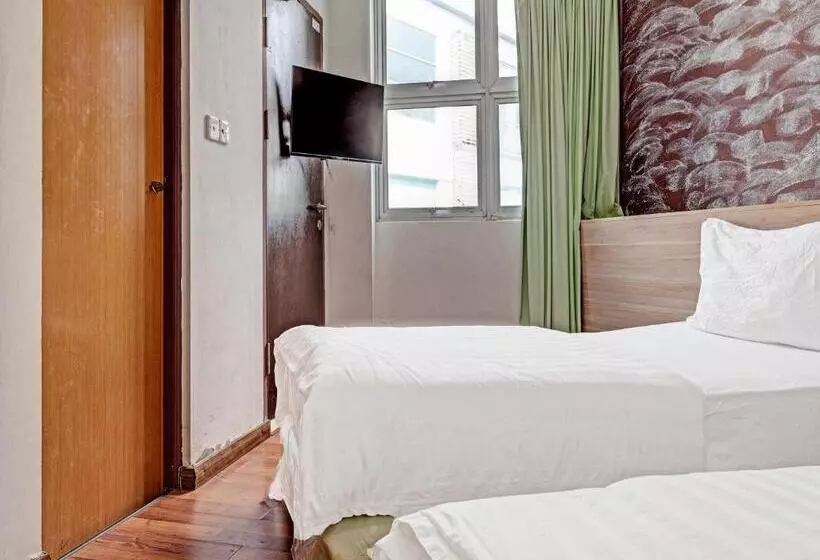 ホテル Oyo 89840 69 Room 4 Stay