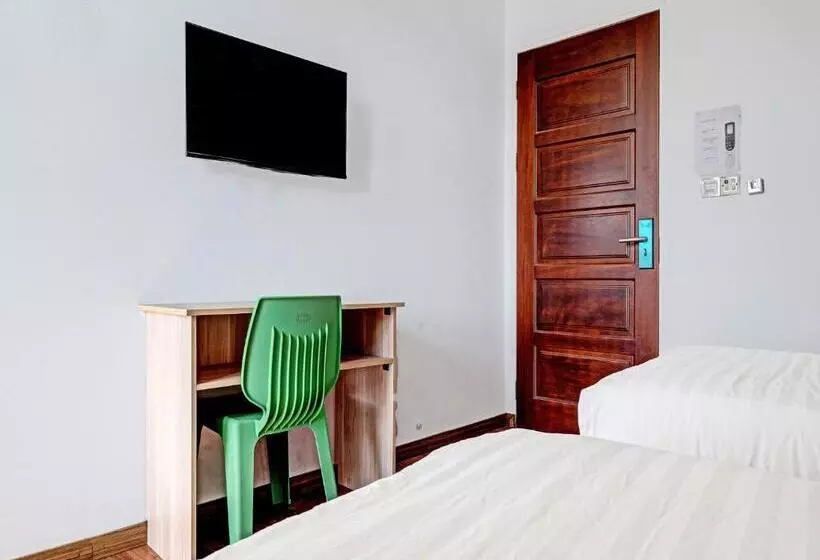 ホテル Oyo 89840 69 Room 4 Stay