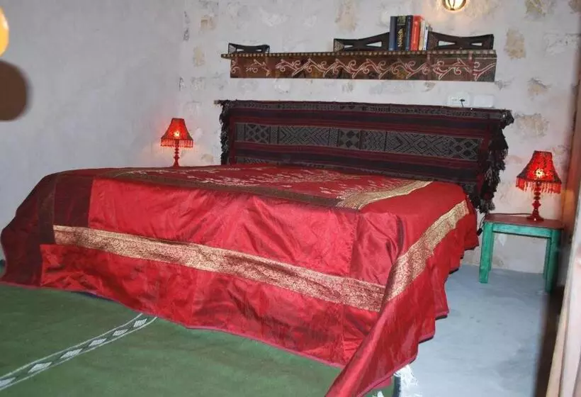 Majatalo Grand Sud, La Maison De Sable