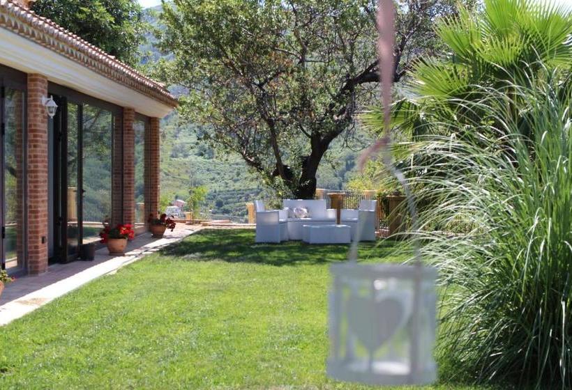 בית מלון כפרי Il Mandorlo