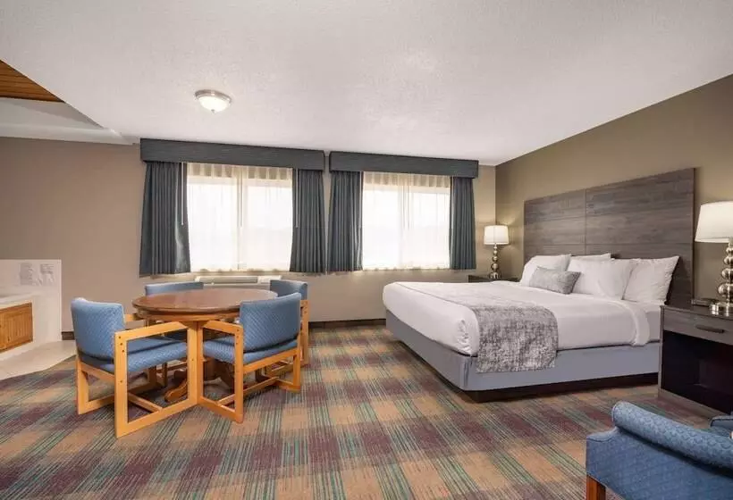 فندق Baymont Inn Baldwin