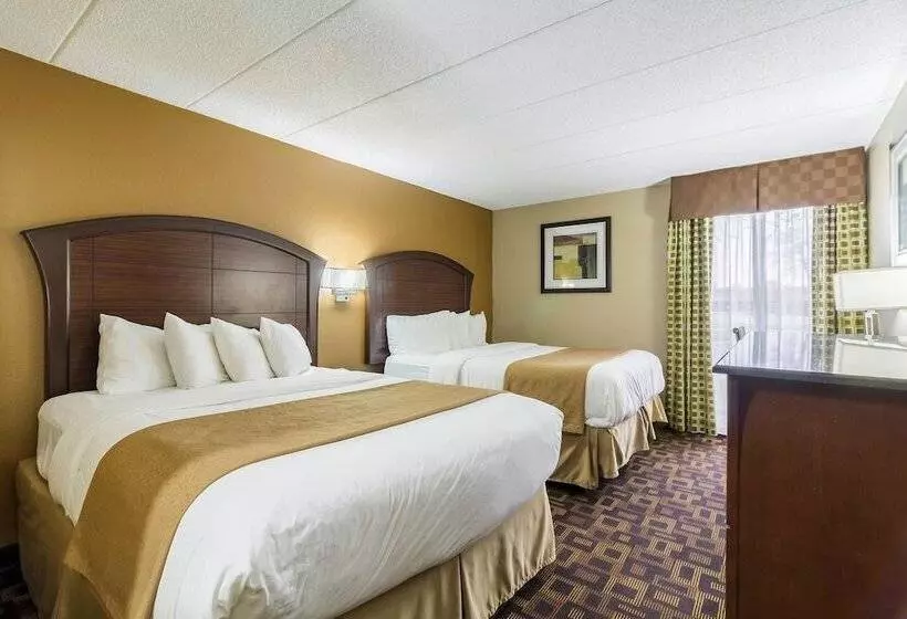 فندق Quality Inn & Suites Arden Hills Saint Paul North