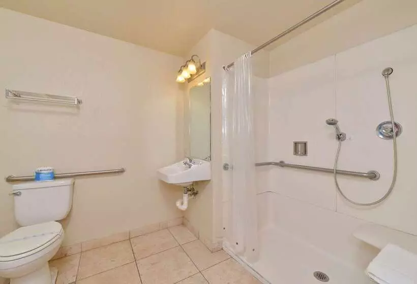 فندق Rodeway Inn Stockton Highway 99