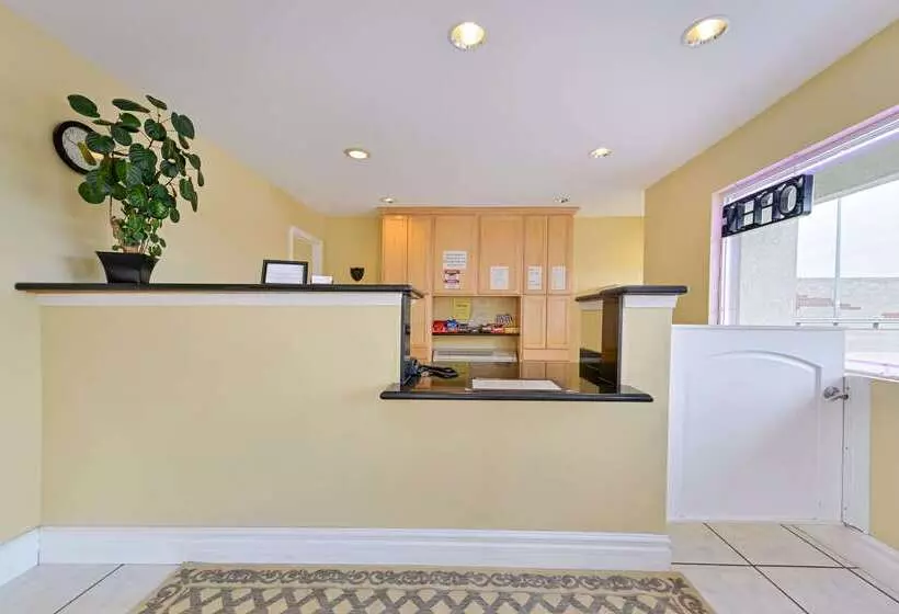 فندق Rodeway Inn Stockton Highway 99