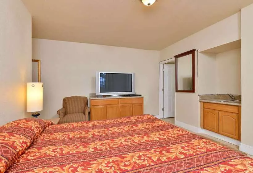 فندق Rodeway Inn Stockton Highway 99