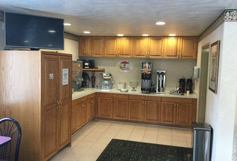 Szálloda Super 8 By Wyndham New Stanton