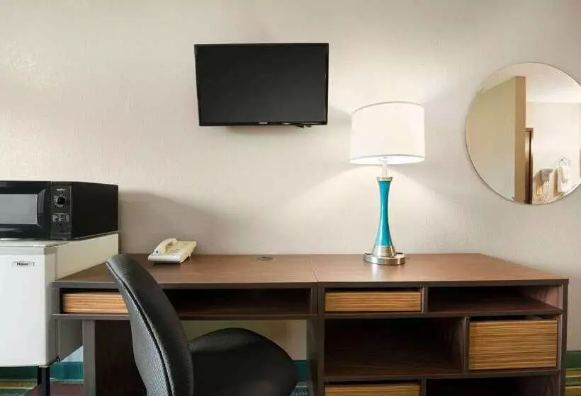 ホテル Super 8 By Wyndham Rantoul