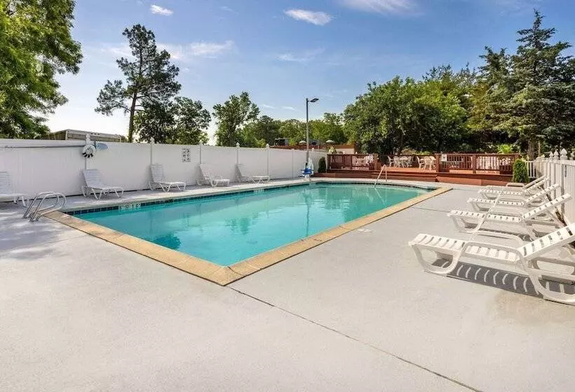 ホテル Super 8 By Wyndham Williamsburg/historic Area