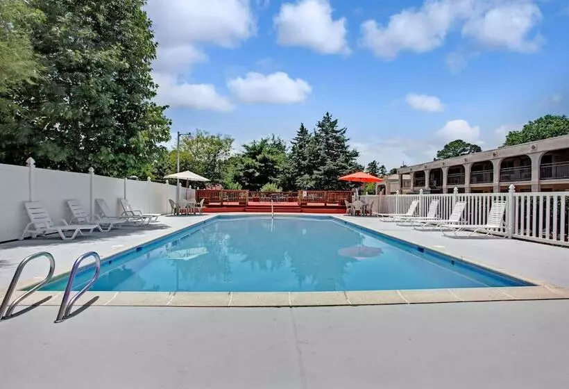 ホテル Super 8 By Wyndham Williamsburg/historic Area