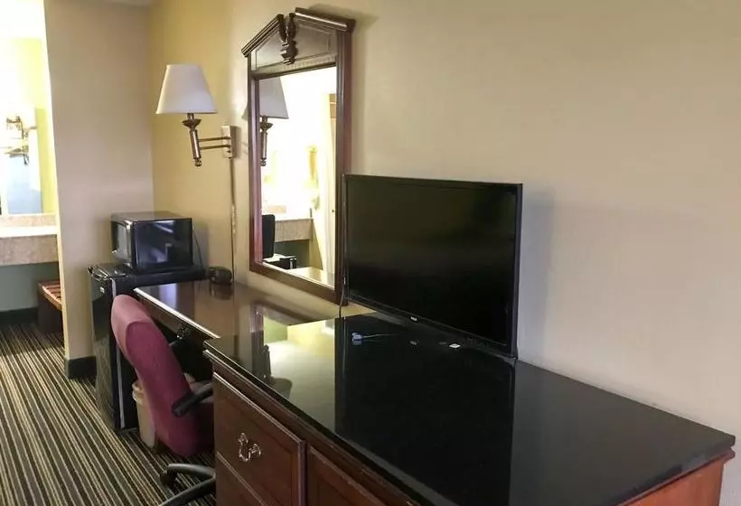 Отель American Inn Of Orangeburg