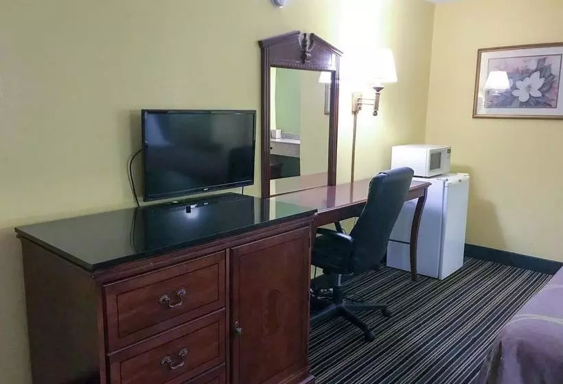 Отель American Inn Of Orangeburg