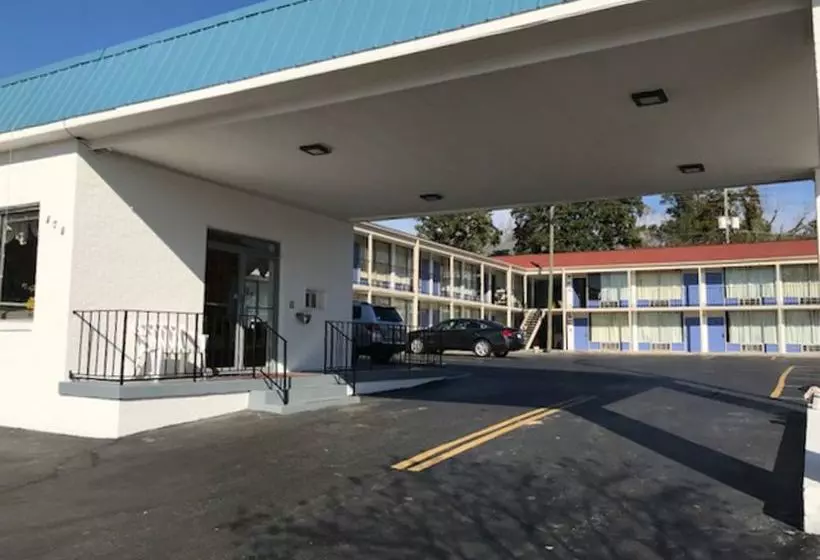 Отель American Inn Of Orangeburg