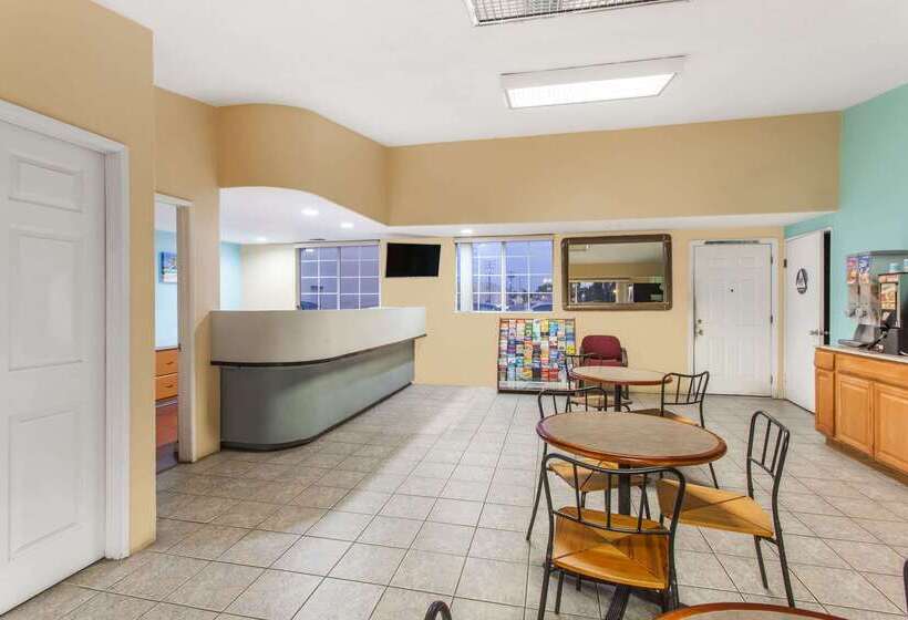 Otel Travelodge By Wyndham San Diego Seaworld