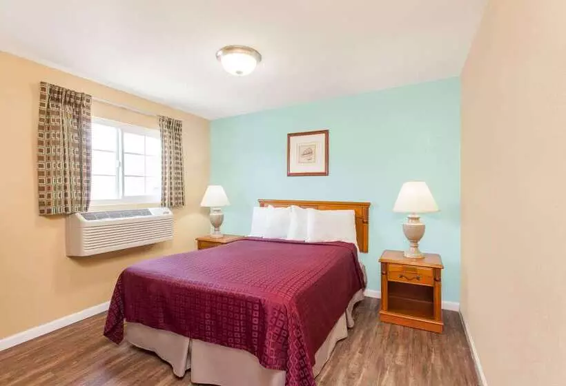 Отель Travelodge By Wyndham San Diego Seaworld