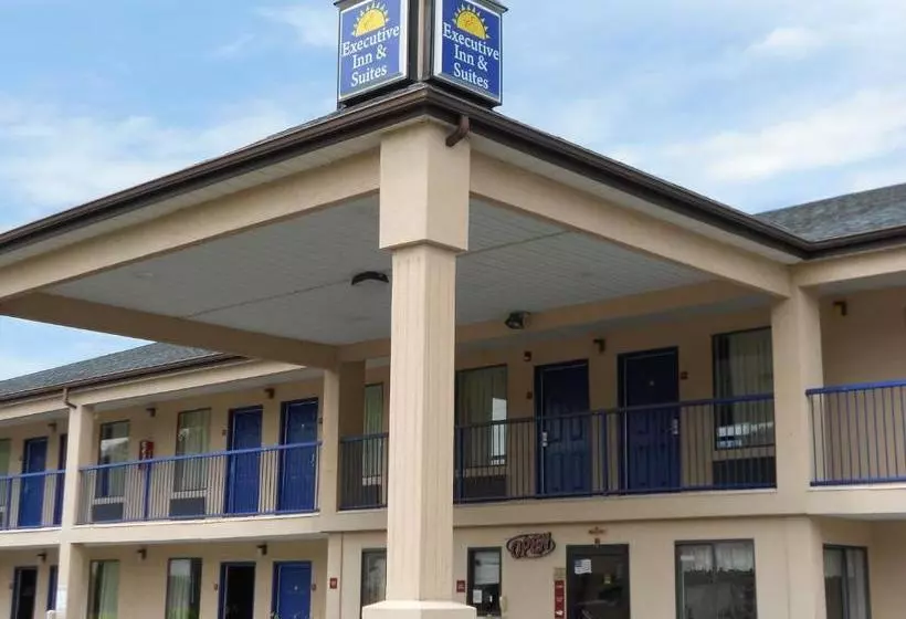 Мотель Executive Inn & Suites Covington