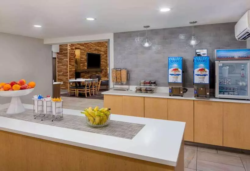 فندق على الطريق La Quinta Inn & Suites By Wyndham Perry