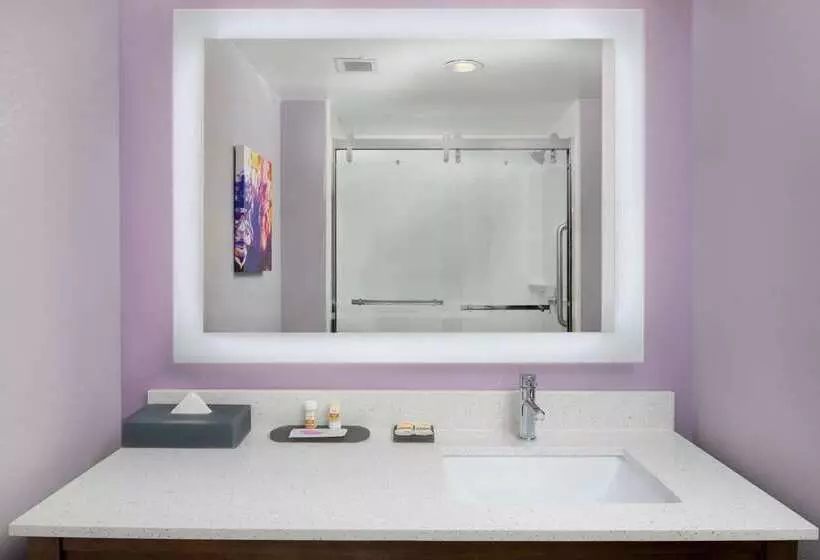 فندق على الطريق La Quinta Inn & Suites By Wyndham Perry