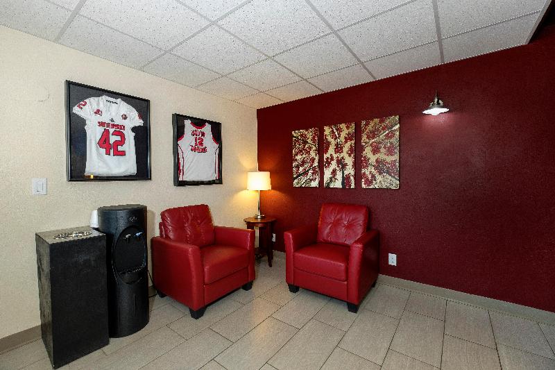 מוטל Red Roof Inn Vermillion U Of South Dakota