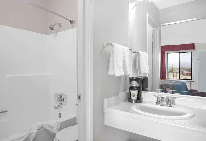 모텔 Super 8 By Wyndham Barstow