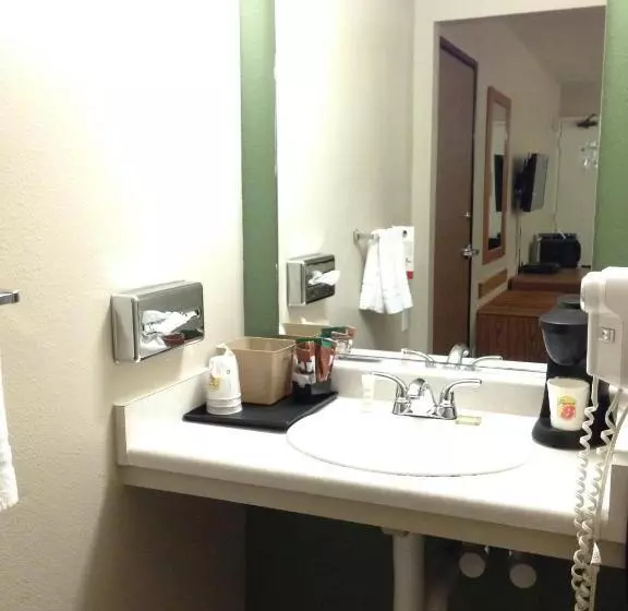 汽车旅馆 Super 8 By Wyndham Barstow