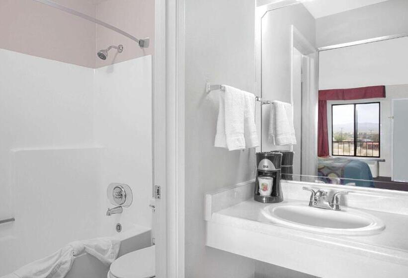 מוטל Super 8 By Wyndham Barstow