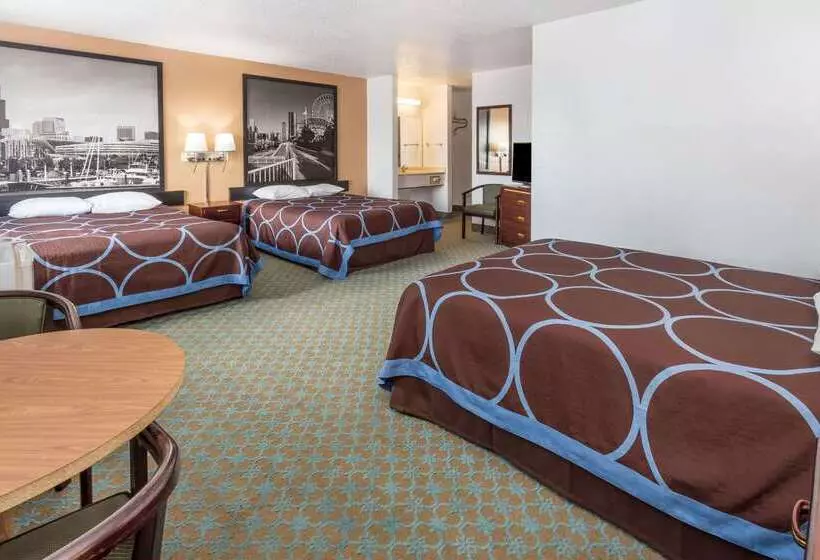 모텔 Super 8 By Wyndham Bourbonnais/kankakee Area