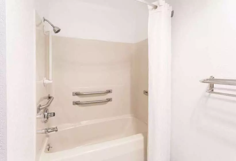 모텔 Super 8 By Wyndham Bourbonnais/kankakee Area